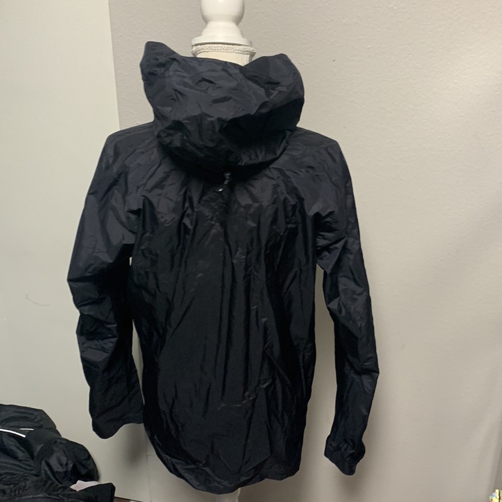 Patagonia Black Hooded Jacket - Picture 5 of 9